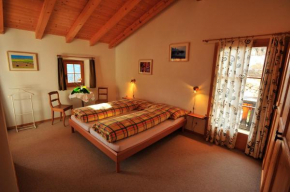 Отель Bed & Breakfast La Val  Трин